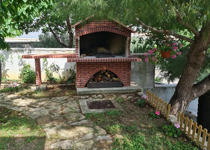 Charismatic Garden With Sea View