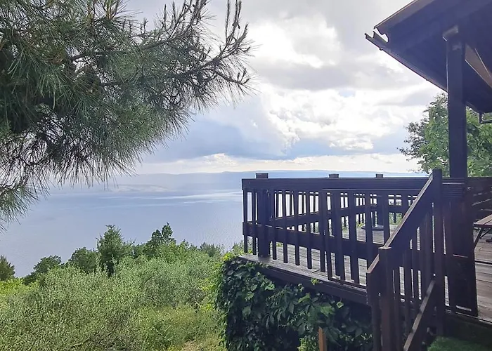 Charismatic Garden With Sea View Landhaus Lokva Rogoznica