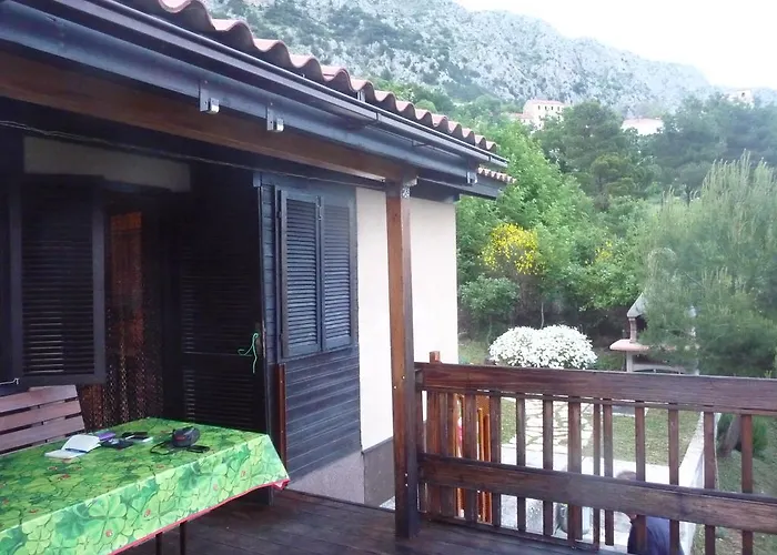 Charismatic Garden With Sea View Landhaus *